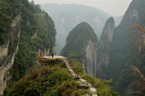 吉首到寧鄉的旅途時長與其周遭風情